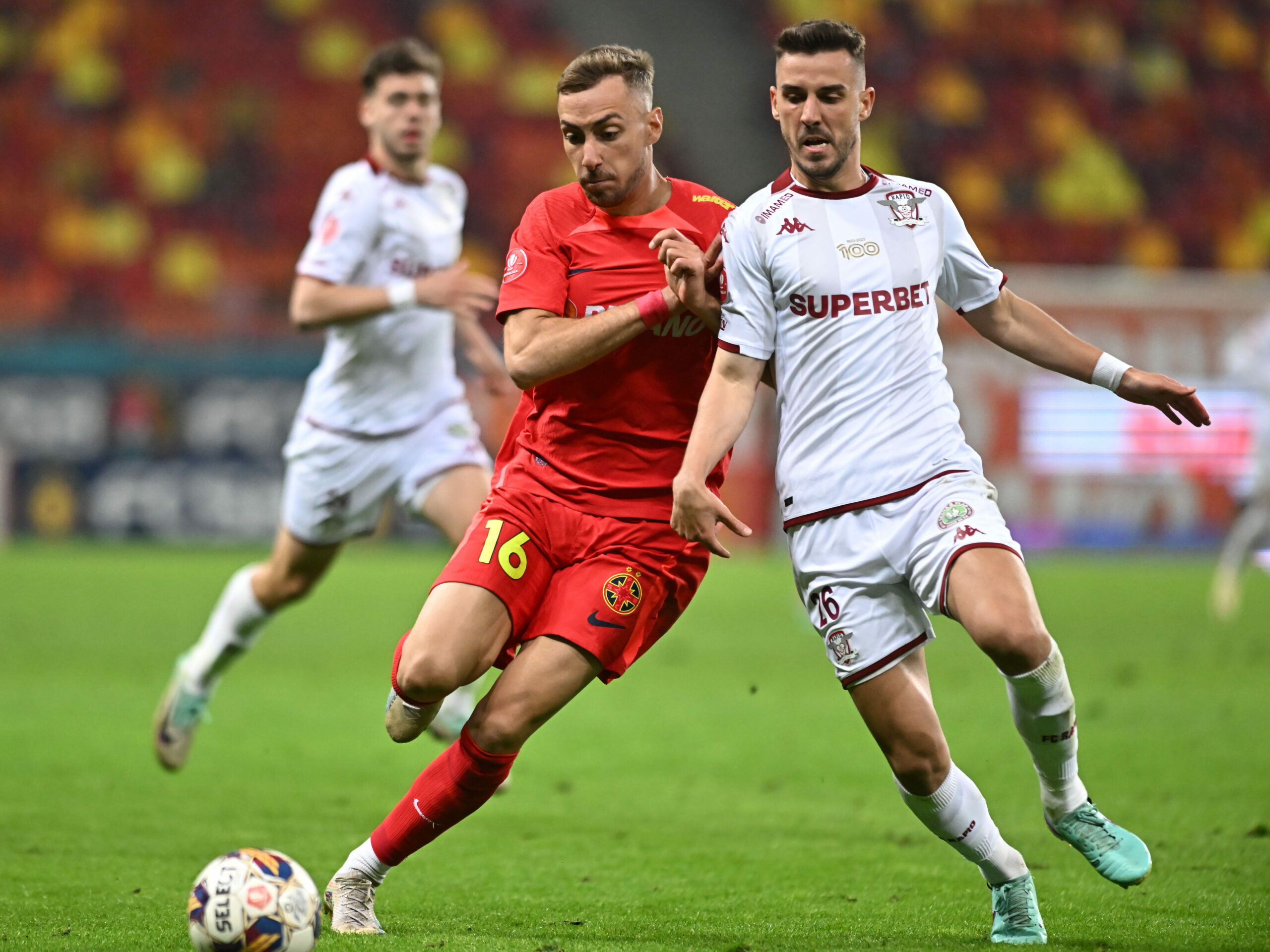 A jucat pentru echipa lui Gigi Becali, dar fanii l-au înjurat când a revenit acum ca adversar în FCSB - Rapid 2-2! Cum îi ironizează Răzvan Oaidă pe Gheorghe Mustață și restul ultrașilor roș-albaștrilor