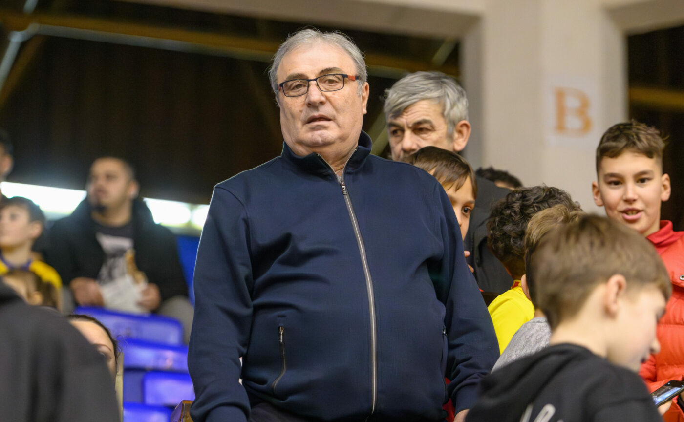 Mihai-Stoichita-dezvaluiri-despre-discutia-pe-care-a-avut-o-cu-Louis-Munteanu-„Il-cunosc-de-la-15-ani-scaled-e1766582699202-1400x864.jpg