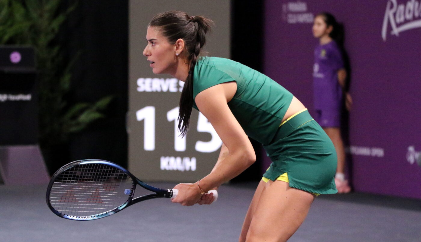 Sorana Cîrstea și-a distrus adversara din Ungaria în primul tur la Hong Kong! Urmează duelul cu prietena ei din circuit
