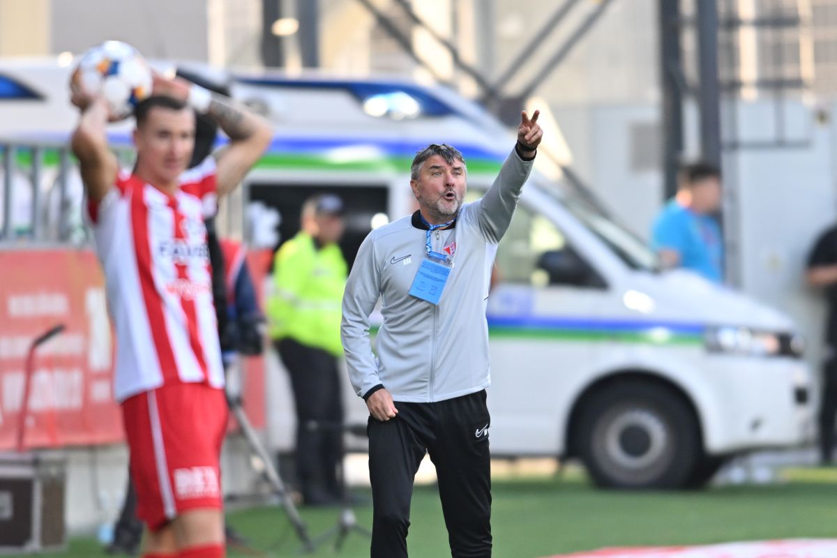 Adrian Mihalcea a „executat” un fotbalist de la UTA înainte de meciurile cu Steaua și Rapid: „Lucurile mărunte pot duce la dezastre”
