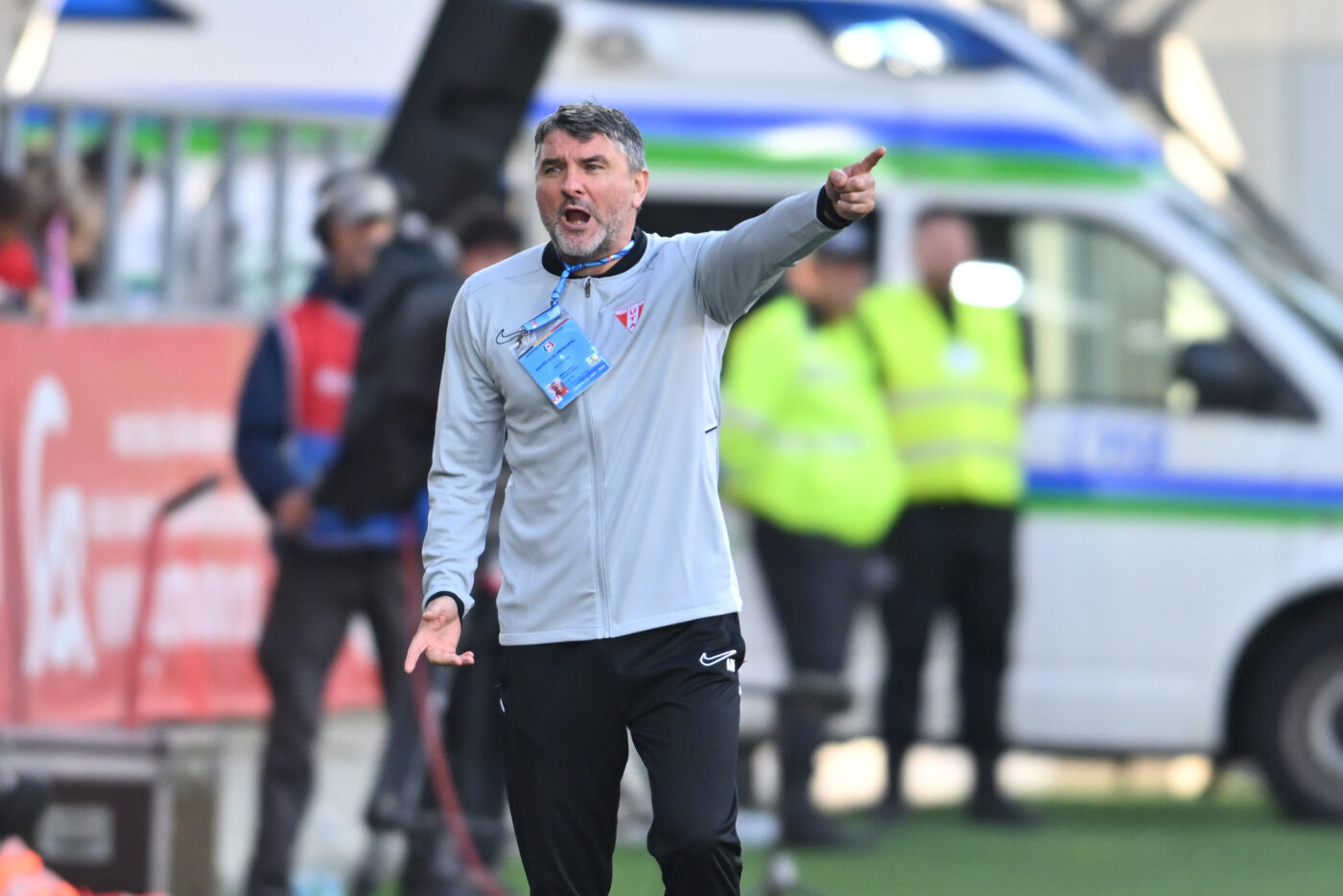 Adrian Mihalcea avertizează Rapidul: „Suntem cu moralul foarte ridicat, știm cine suntem și ce club reprezentăm!”