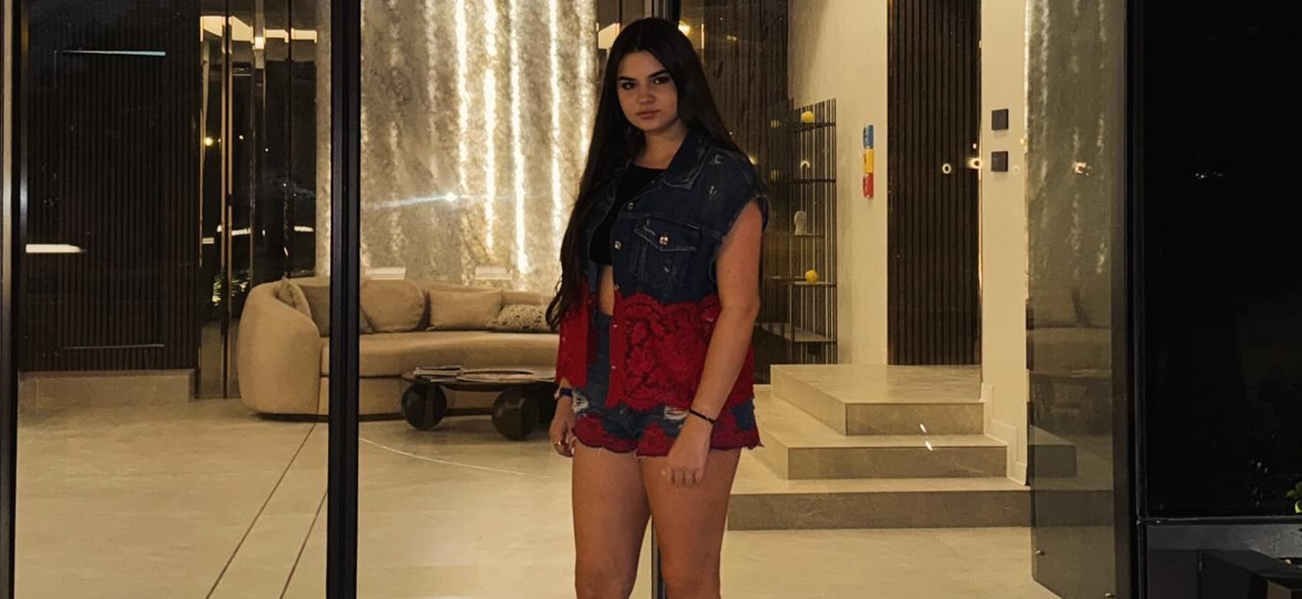 Cat-il-costa-pe-Cristi-Borcea-impozitul-pentru-apartamentul-din-Miami-al-fiicei-sale-Melissa-„Are-patru-piscine-plaja-privata-mentenanta-2.png