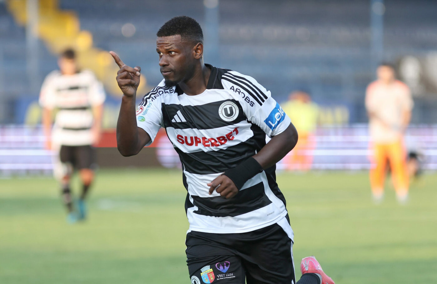 Ce a pățit Mamadou Thiam la primul antrenament. Colegii de la FCSB nu l-au „iertat”