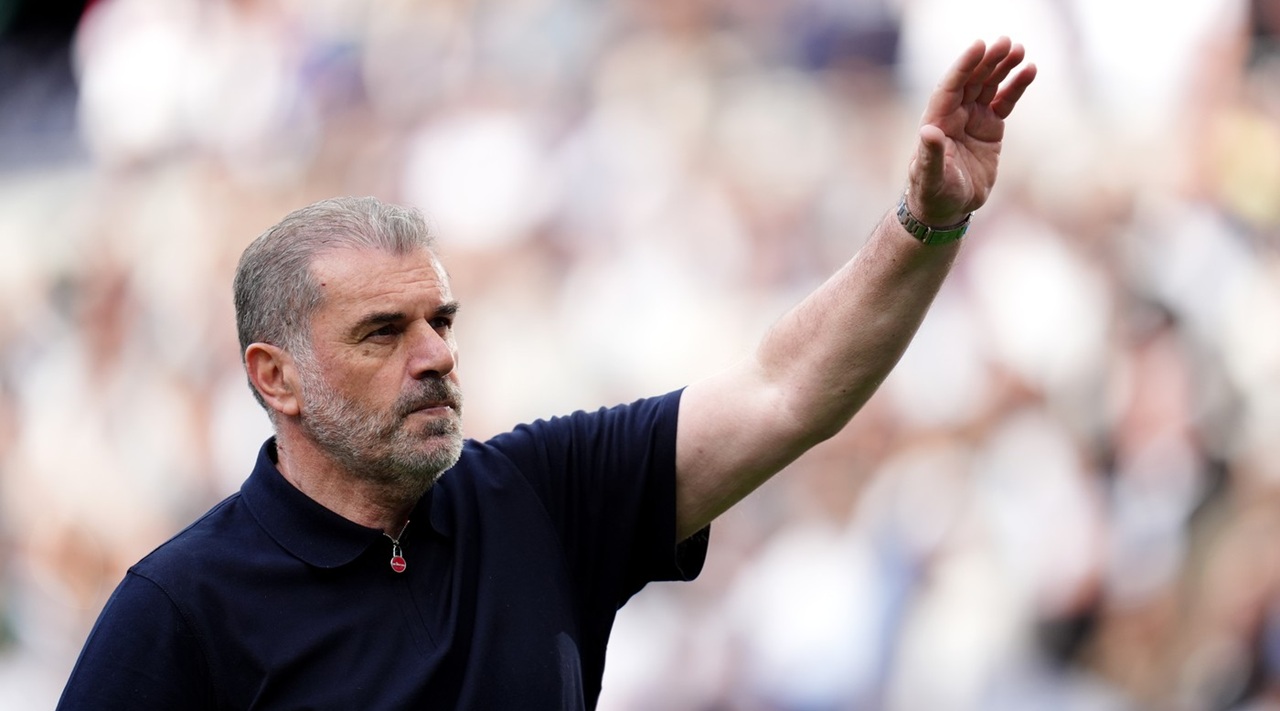 Ce-viata-duce-Ange-Postecoglou-fostul-manager-al-lui-Dragusin-la-Tottenham-dupa-ce-a-primit-peste-10-milioane-de-euro-la-despartirea-de-englezi.jpg