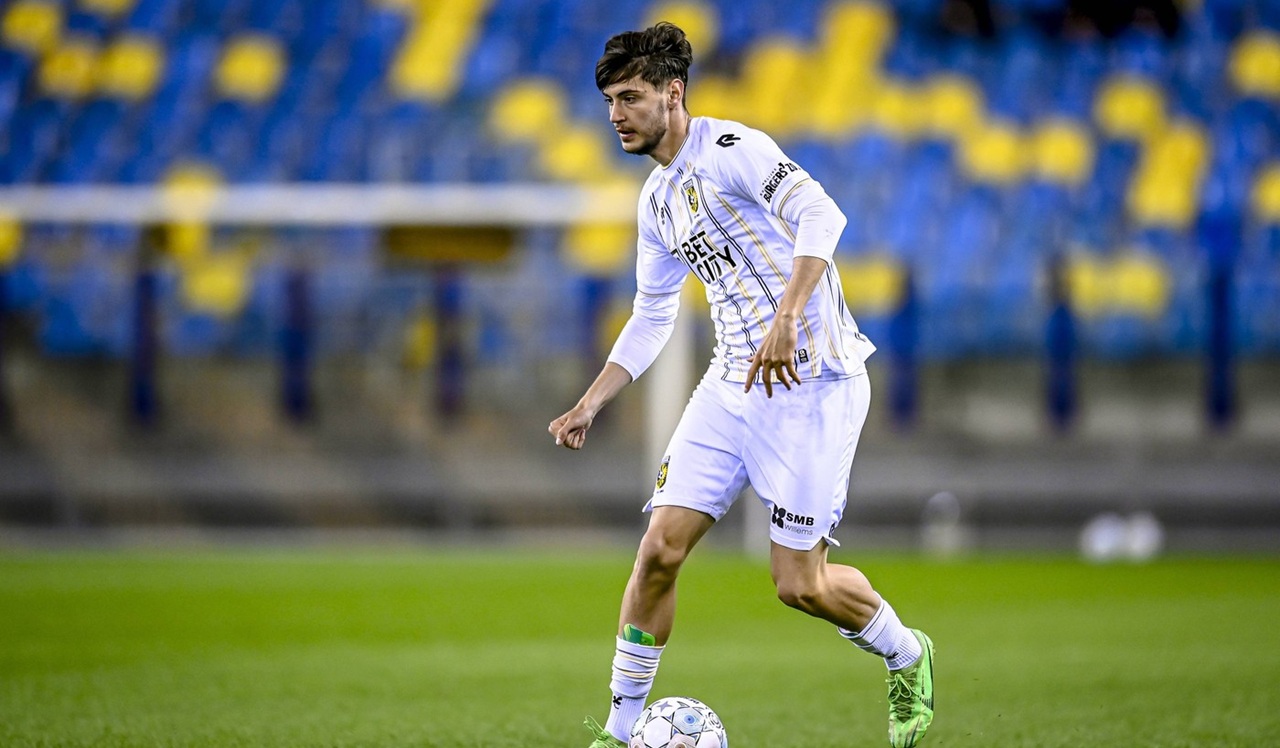 Cel mai scump transfer din istoria clubului lui Gică Hagi e bomba de mercato pregătită de Dinamo! „Câinii” au negociat cu echipa din Premier League pentru Adrian Mazilu