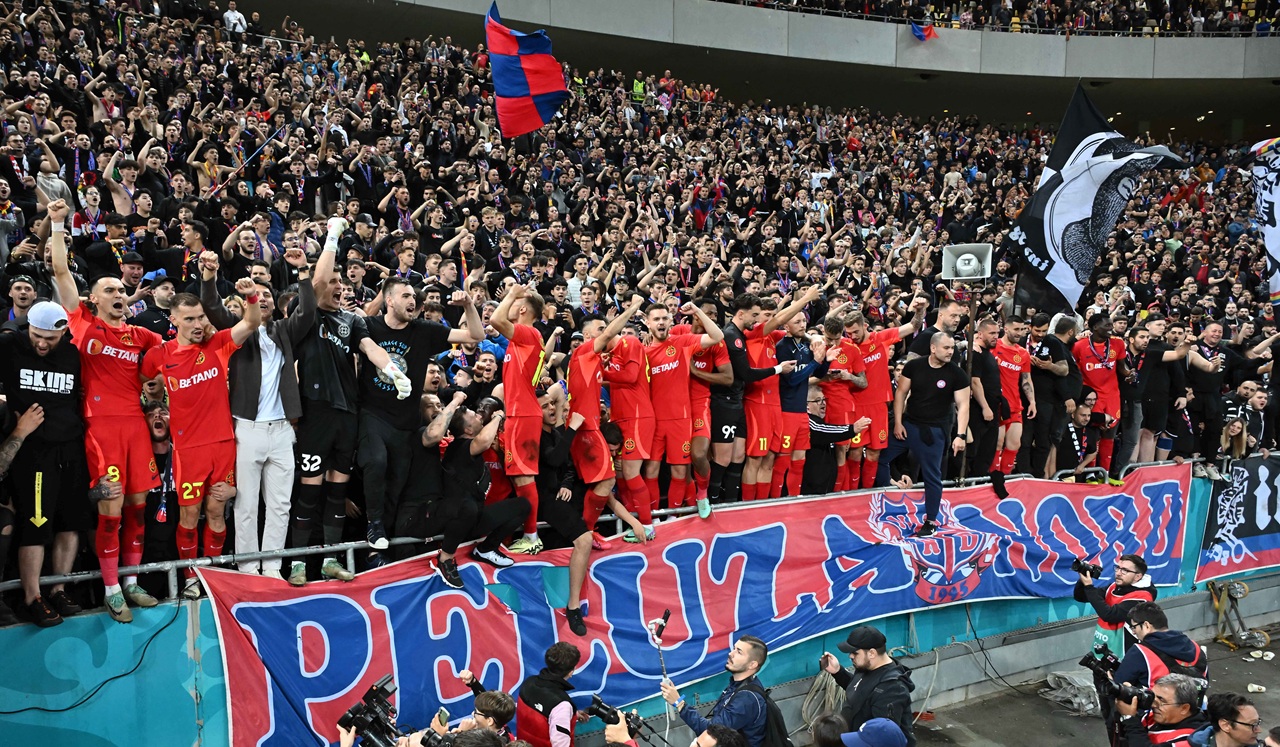 Fanii FCSB nu s-au ferit de cuvinte când au fost întrebați de scoțieni ce vor face la meciul cu Aberdeen