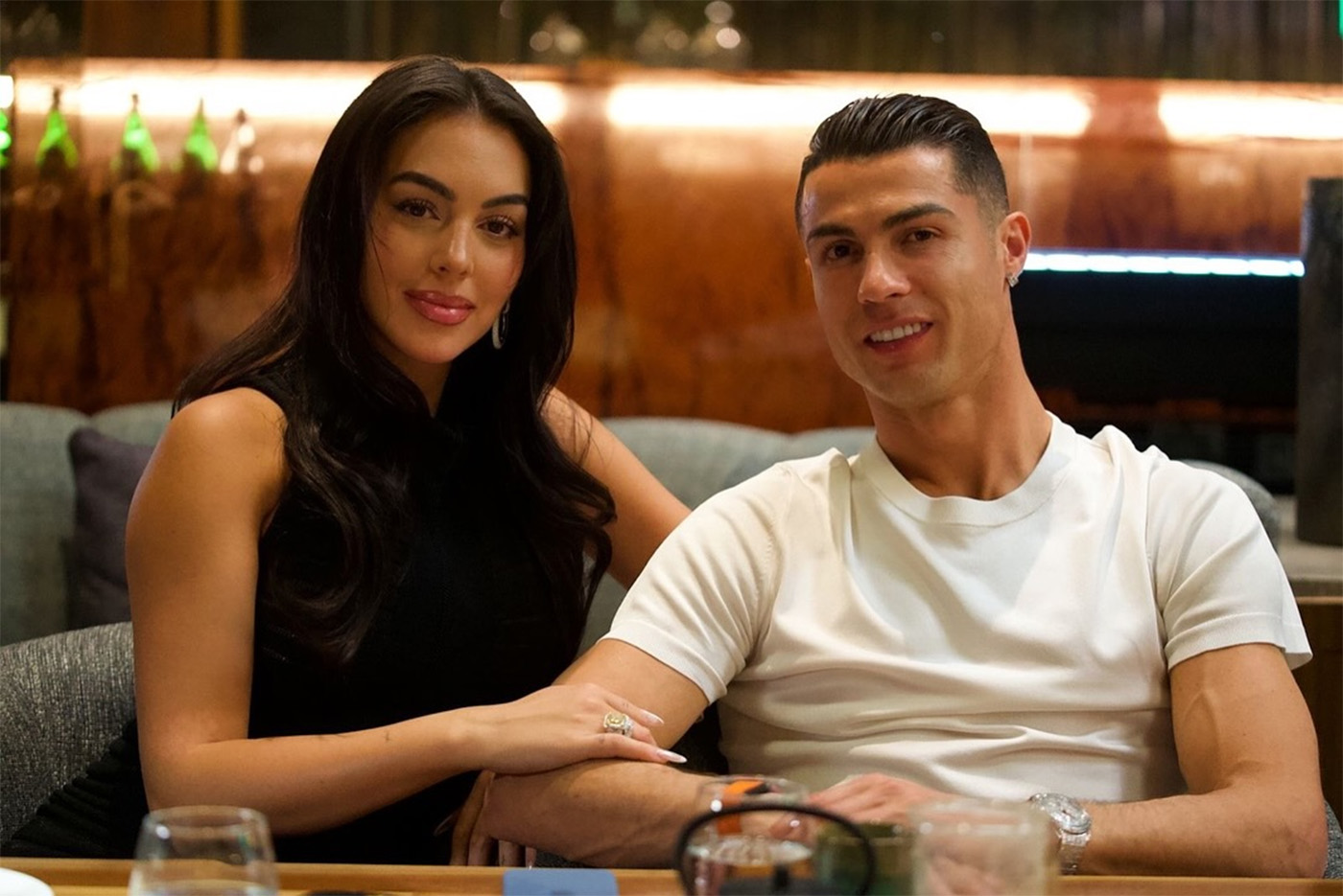 Georgina-i-a-spus-„Da-lui-Cristiano-Ronaldo.-Ce-inel-i-a-pus-pe-deget-superstarul.jpg