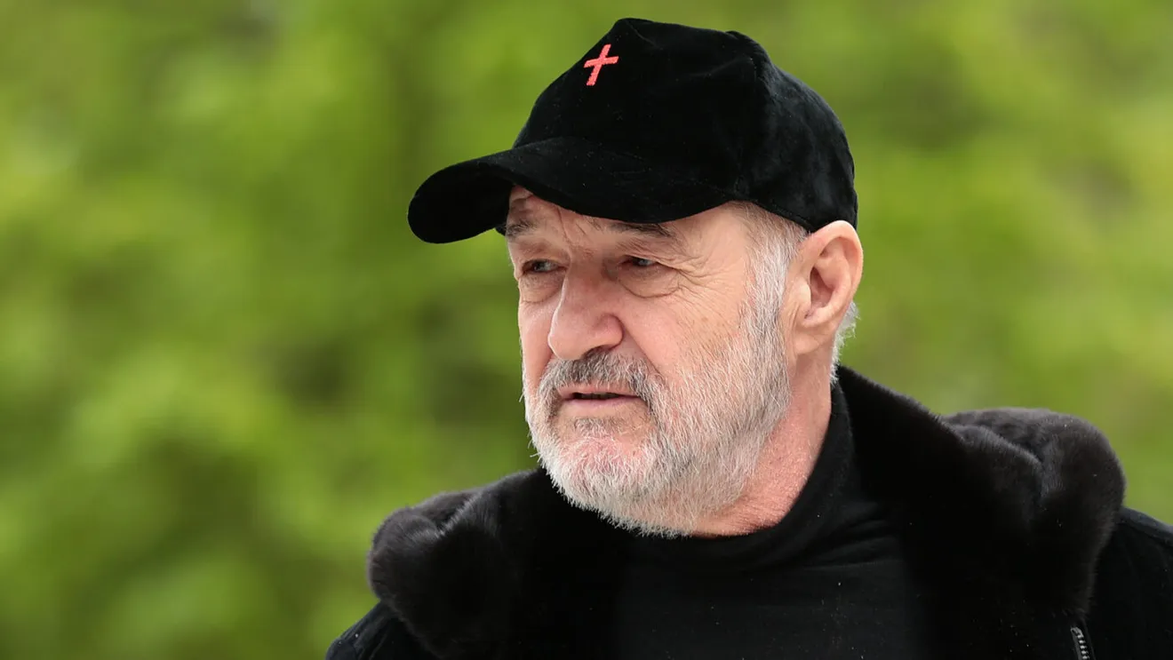 Gigi-Becali-a-rostit-trei-nume-de-fotbalisti-de-la-FCSB-care-i-au-placut-cu-Drita-dar-unul-singur-a-fost-cu-adevarat-remarcatul-patronului.webp