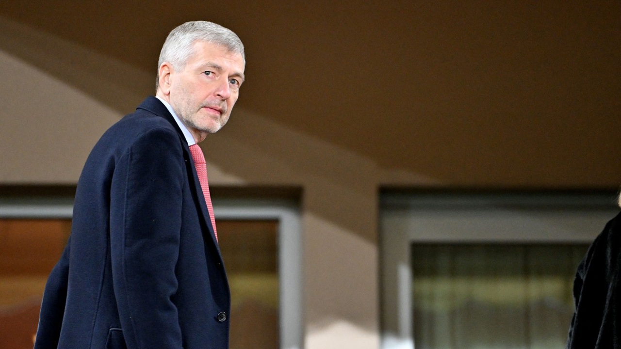 Guvernul-Romaniei-a-intervenit-in-forta-si-a-blocat-vanzarea-tabloului-„Sfantul-Sebastian-care-a-fost-al-Regelui-Mihai-de-catre-miliardarul-rus-Rybolovlev.jpg
