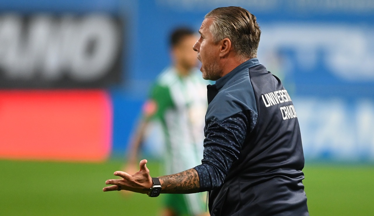 Laurențiu Reghecampf, nemilos cu Universitatea Craiova, după calificarea în play-off-ul Conference League: „A fost un haos total!”