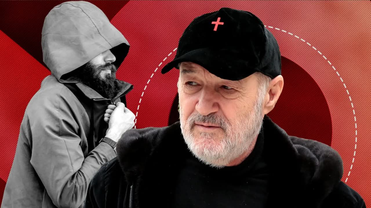 Obsedatul-a-bagat-o-pe-fiica-lui-Gigi-Becali-intr-o-cofetarie-din-mall-„A-vorbit-cu-Dumnezeu-si-i-a-zis-ca-trebuie-sa-fie-sotia-lui22.png