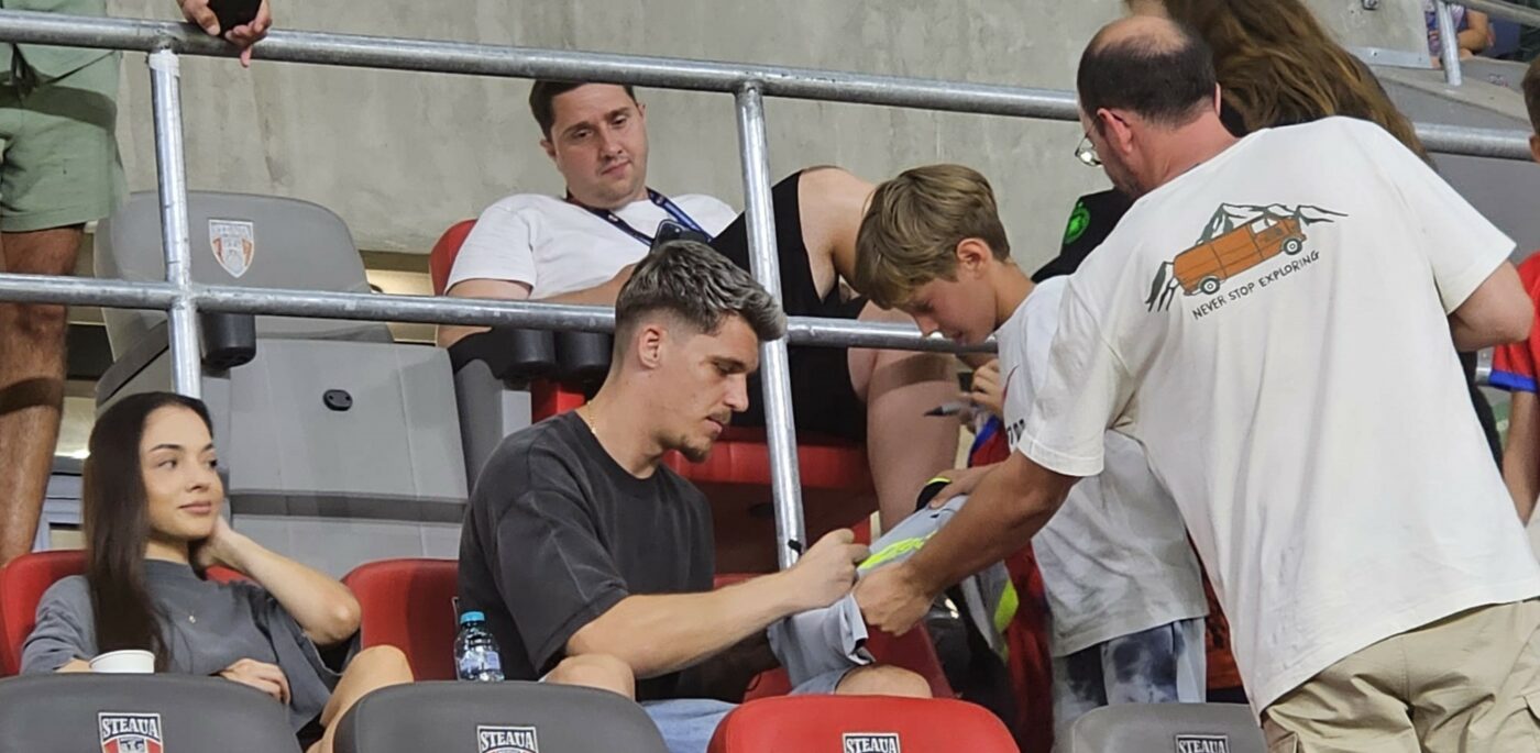 Târnovanu, magnet pentru fanii FCSB. A fost asaltat pentru autografe