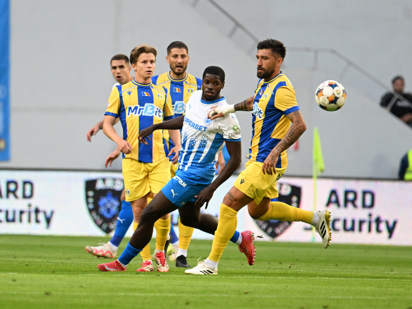 Universitatea Craiova – Petrolul 0-0, Live Text Online în etapa cu numărul 7 din Superliga. Elevii lui Mirel Rădoi forțează victoria pe final de meci