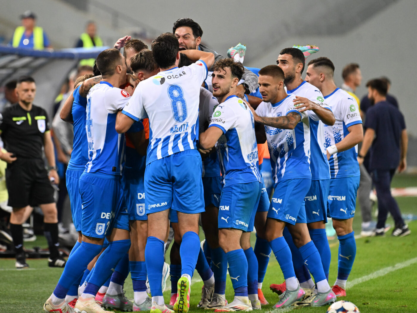 Universitatea Craiova – Spartak Trnava Live Text Online, de la ora 21.30, în prima manșă a turului 3 preliminar din Conference League. Oltenii încearcă să obțină un nou rezultat bun în Europa. Echipele de start