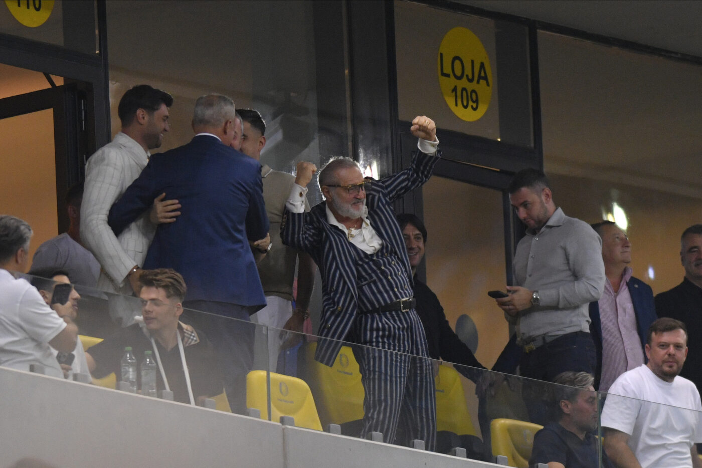 „Am zis să fac o fiță”. Cum a comentat Gigi Becali apariția spectaculoasă de la FCSB – Aberdeen