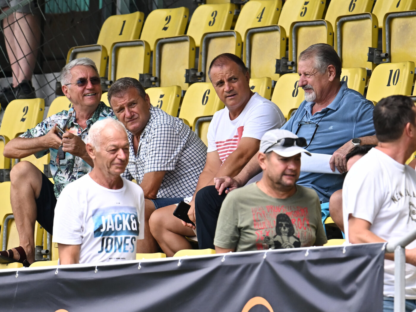 „Mă băgați la facultate?”. Fotbalistul român preocupat de școală a primit un răspuns care i-a schimbat cariera și l-a asigurat pe viață