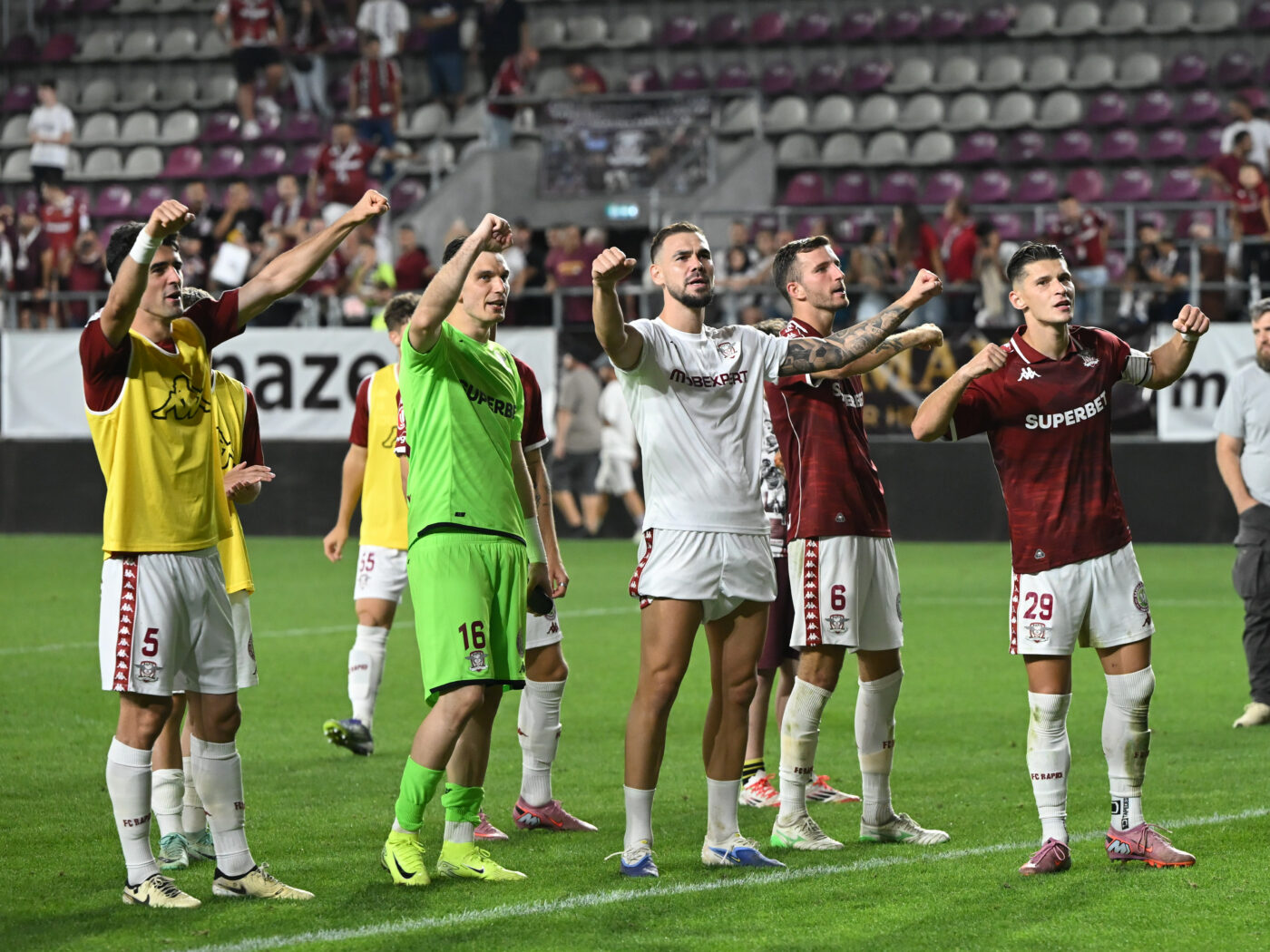 „Te duci să cumperi tricou pentru el. E spectaculos”. Fotbalistul refuzat de Gigi Becali e noul superstar din Superliga