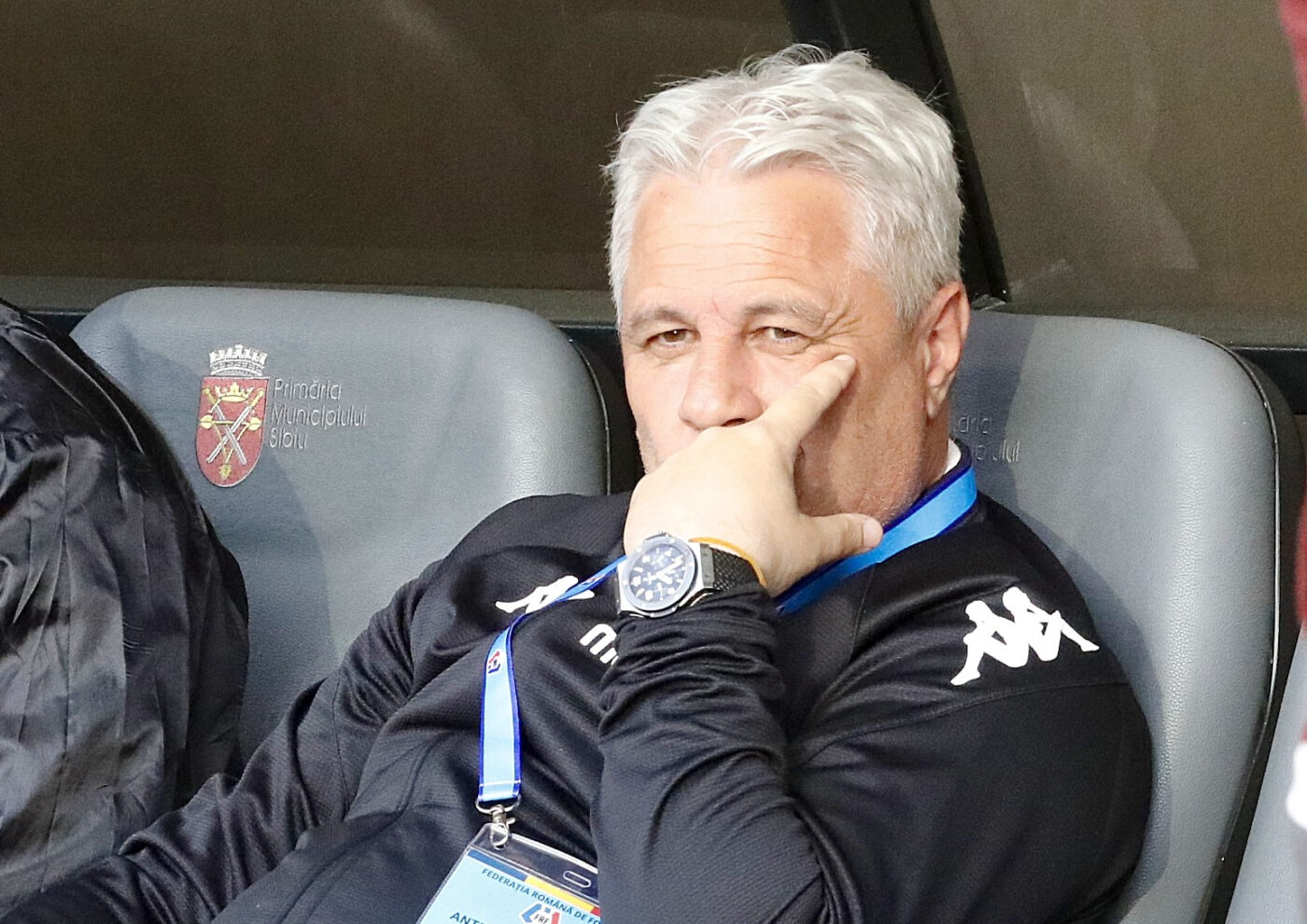 Arabii vor un „pachet” românesc. Marius Şumudică şi Florin Niță au primit oferte de la acelaşi club