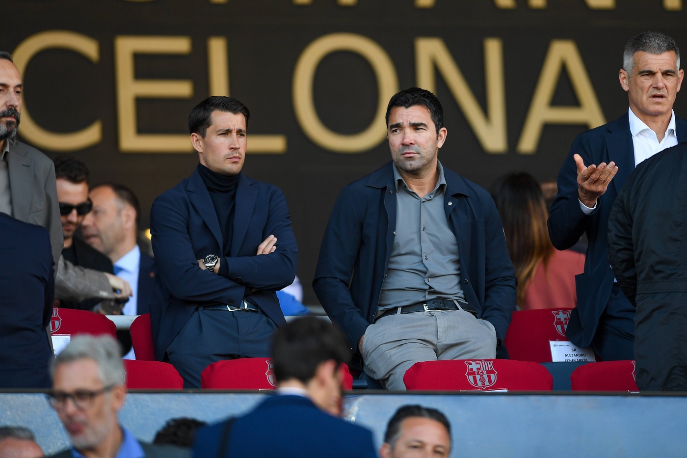 Barcelona s-a înfuriat și a spus adevărul despre transferul controversat: „Impresarul ne-a oferit jucătorul, n-am fost noi după el!”