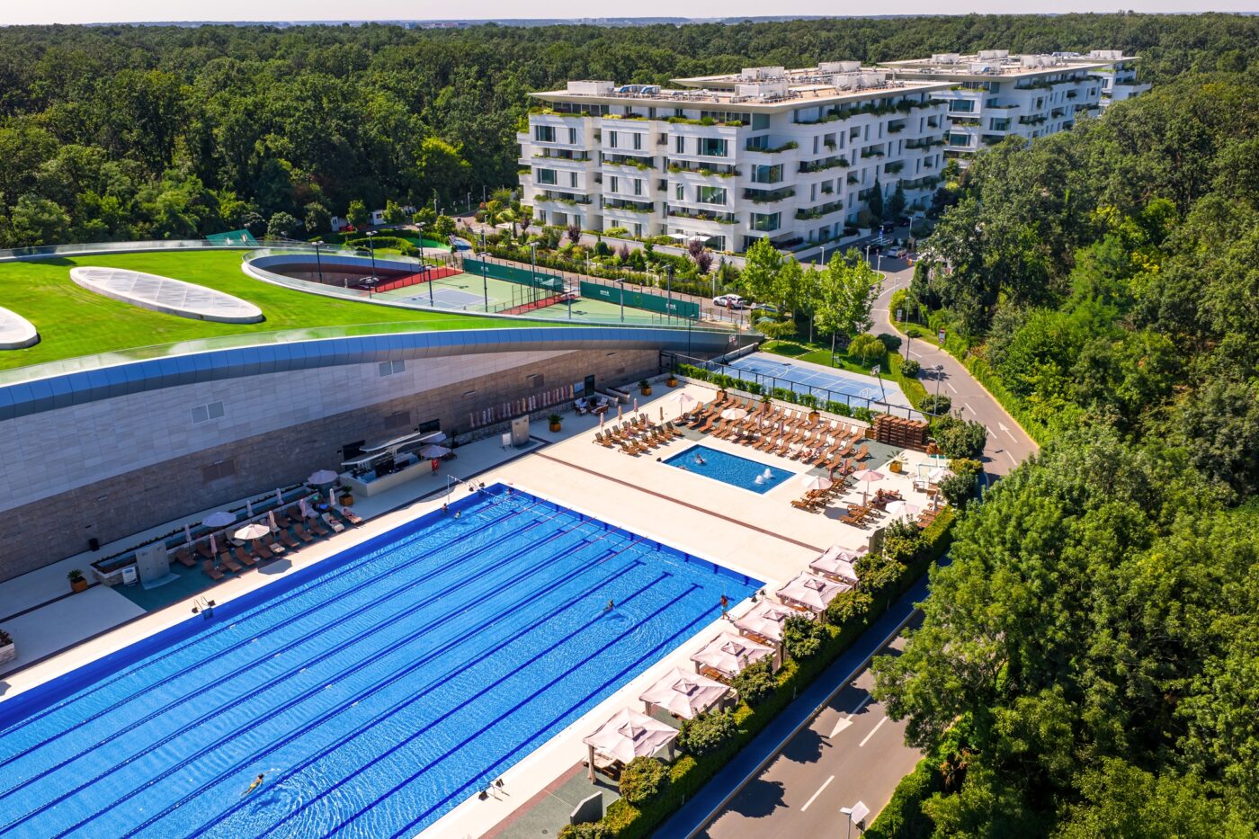 COMUNICAT | Stejarii Collection este cel mai premiat complex rezidențial de lux din România. 8 distincții internaționale au intrat în portofoliul Stejarii.
