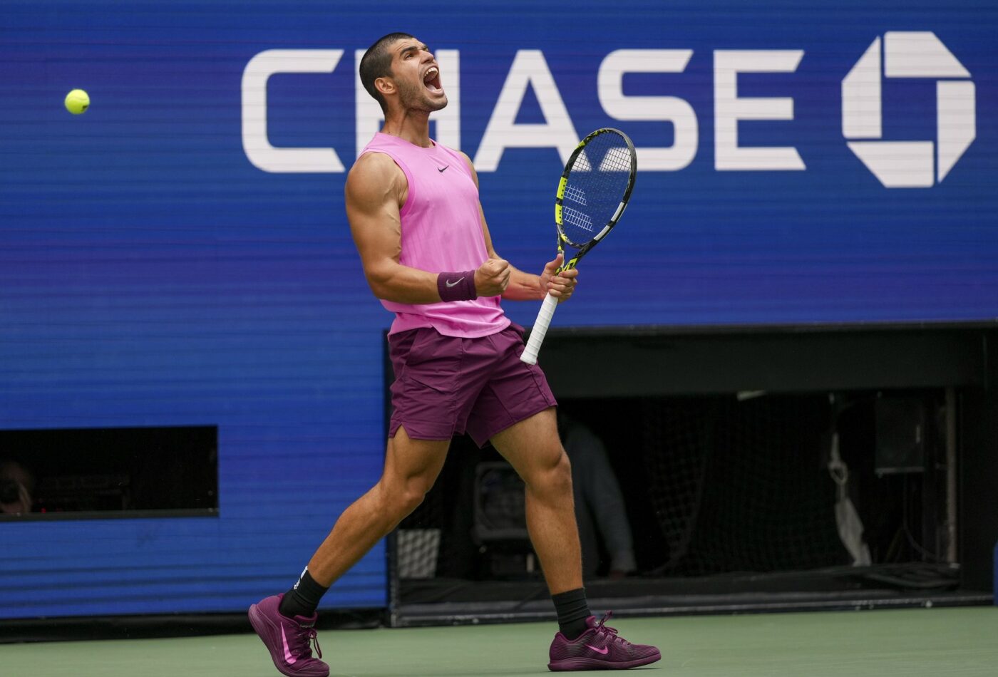 Carlos-Alcaraz-e-un-„monstru-Ce-a-facut-la-US-Open-e-de-speriat-pentru-rivali-1400x950.jpg