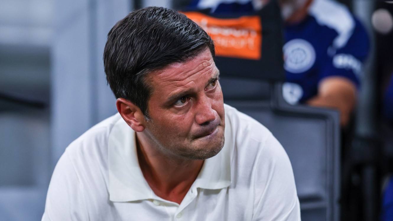 Chivu-bagat-de-sefii-lui-Inter-intr-o-sedinta-de-urgenta-Cand-va-fi-dat-afara.-„I-ar-fi-fatala.jpg