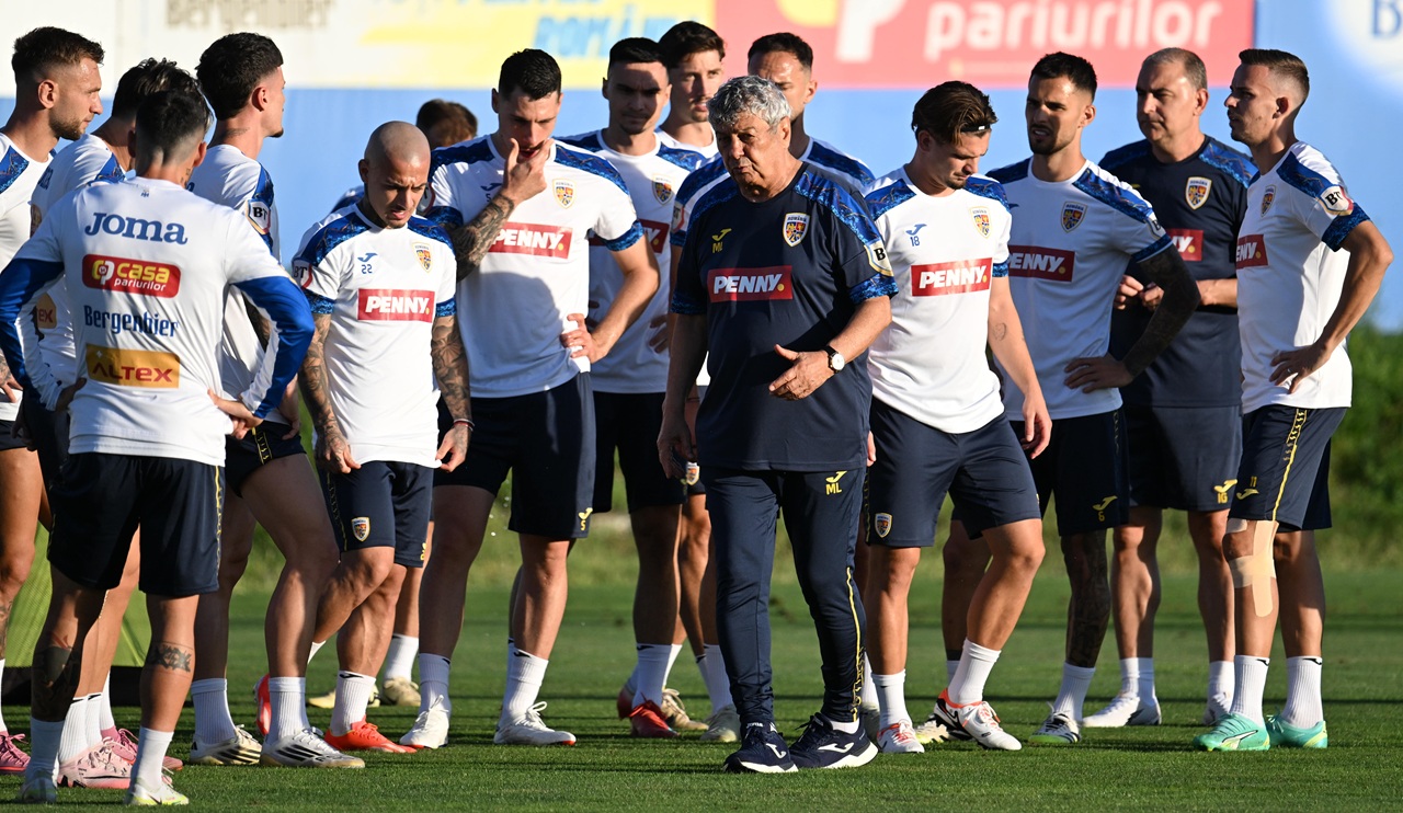 Cine e fotbalistul din naționala României care i-a dat mesaj lui Mircea Lucescu