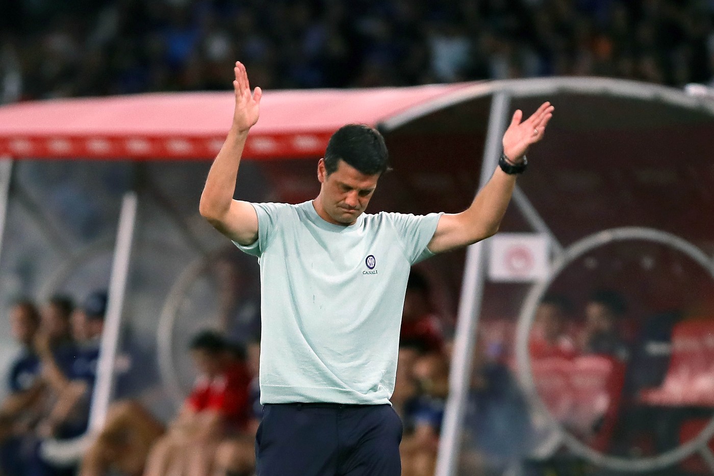 Cristi-Chivu-debuteaza-in-Liga-Campionilor-pe-banca-lui-Inter-Milano.-E-in-pericol-de-demitere.-„Imi-asum.jpg