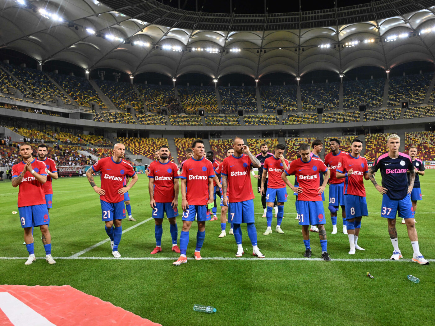 Două reveniri de top la FCSB. Atacanții sunt sub comanda lui Elias Charalambous: „E mult mai bine”
