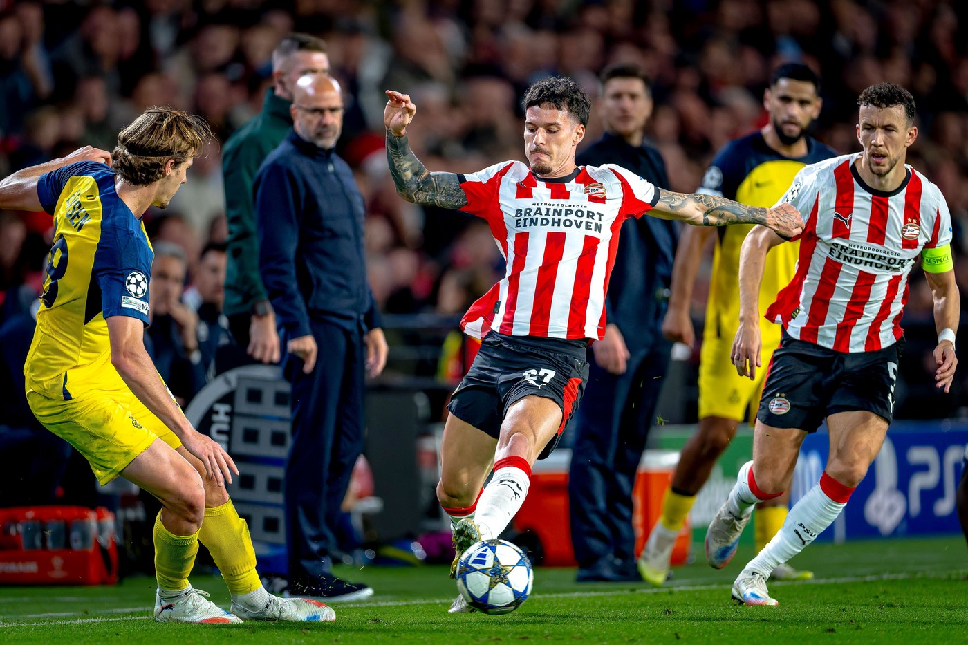 E cam gata pentru Dennis Man la PSV. Ce a fost și ce a ajuns românul: rezervă nefolosită cu Ajax