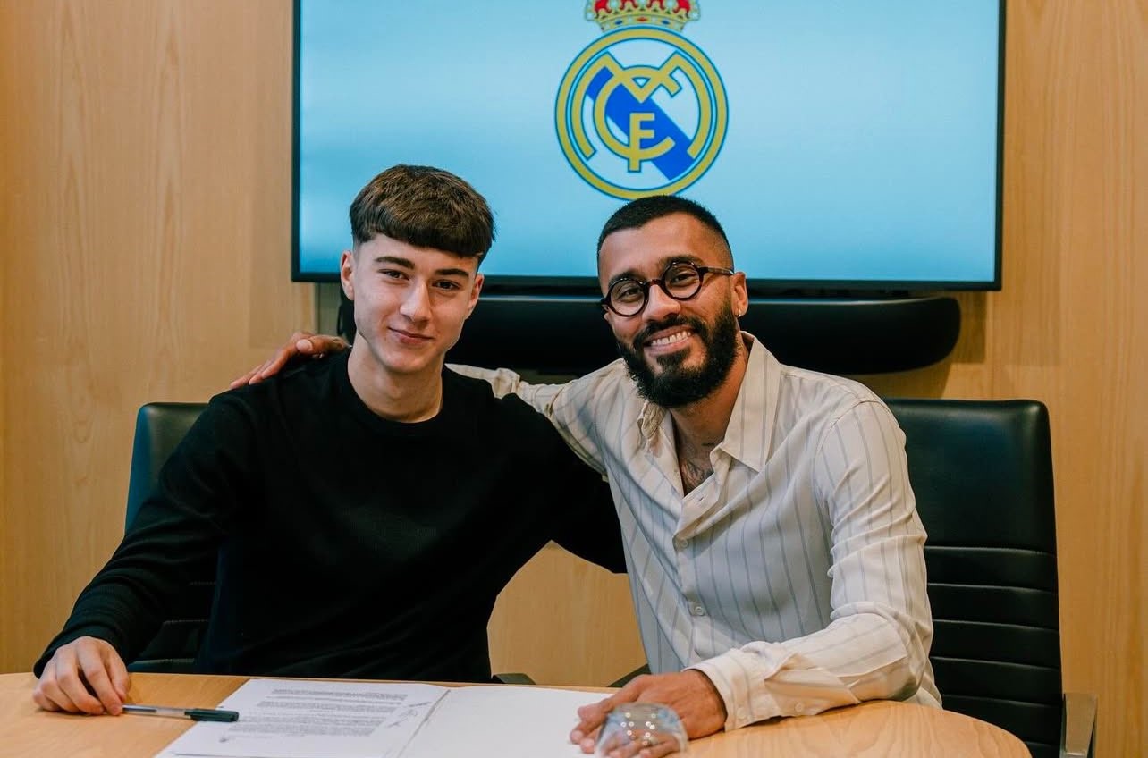 Fotbalistul român a semnat cu Real Madrid. Imediat a fost felicitat de brazilianul Marcelo: „Fenomenule”