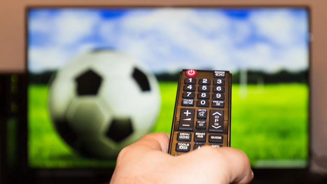 Fotbalul e rege și la TV. Cine conduce în clasamentul audiențelor