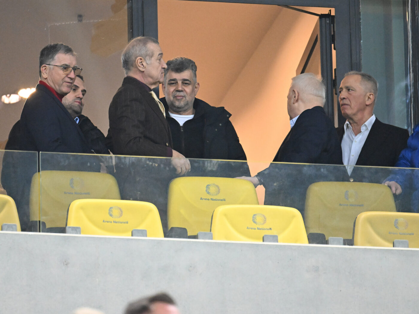 Gigi Becali s-a dezlănțuit împotriva patronului din Superliga: „Vorbeşte aiurea de la şampanie”