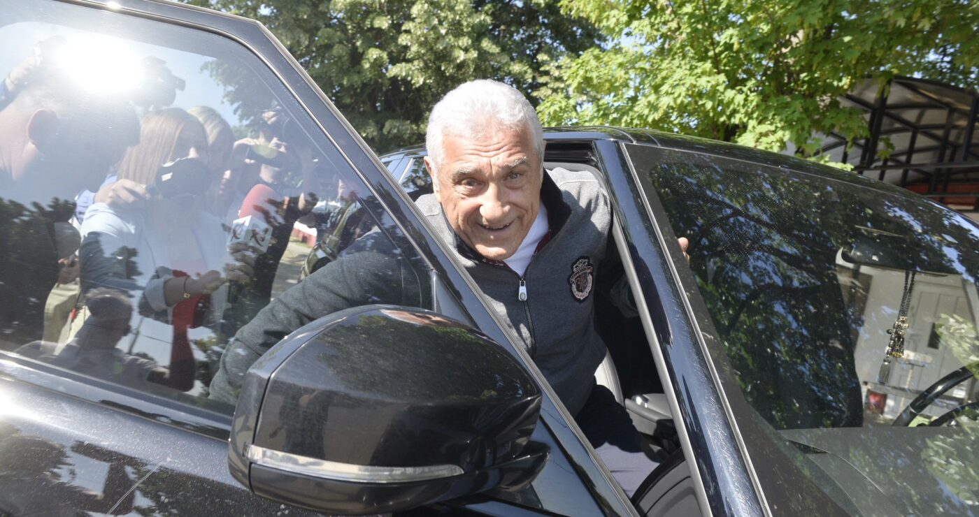 Giovanni Becali l-a dat de gol pe milionarul care vrea să pună mâna pe primăria Bucureştiului! Blat incredibil cu fostul „rege al Petromului”, Liviu Luca