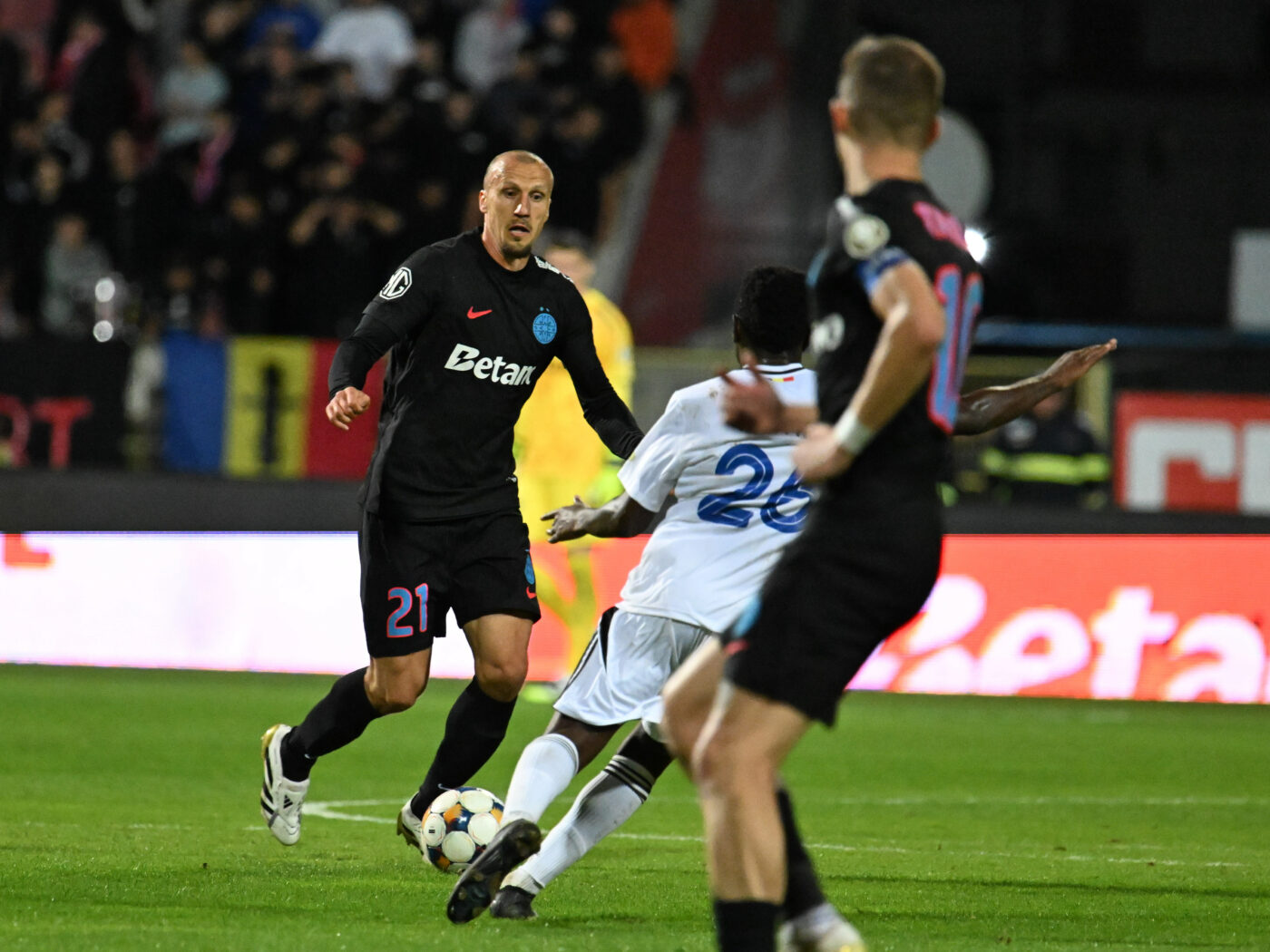 Patronul din Superliga îl umilește pe Chiricheș: „Când s-a dezbrăcat parcă am văzut un bătrân de la noi din sat”