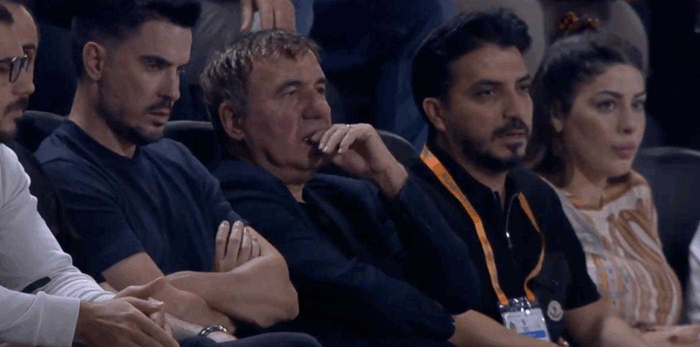 Reacția turcilor după ce Gică Hagi a fost să-l susțină pe Ianis la meciul împotriva lui Galatasaray