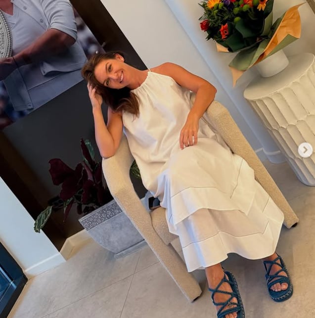 Simona-Halep-a-dat-de-gustul-libertatii-si-de-bucuria-sportului-pentru-bogatasi.-S-a-relaxat-la-piscina-si-a-jucat-golf.jpeg
