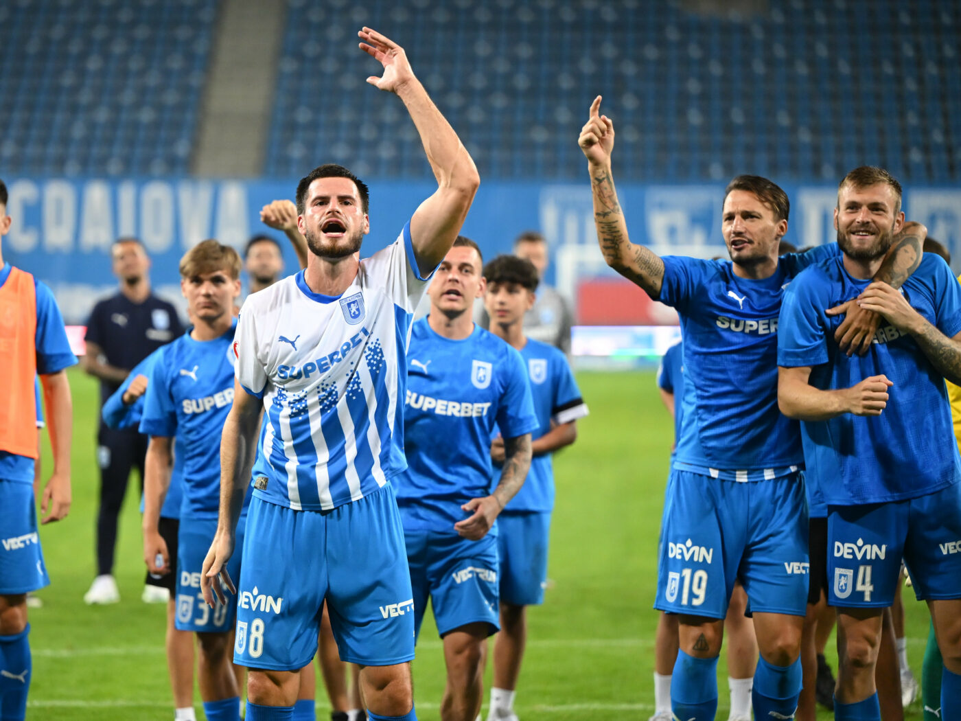 Tudor Băluță explică într-un interviu exclusiv culisele prin care Universitatea Craiova e lider neînvins în Superliga: „Aceste lucruri fac diferența!”