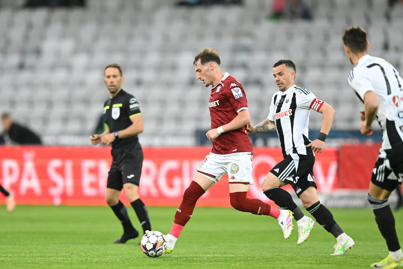 U Cluj – Rapid Live Text Online în etapa 9 din Superliga, ora 21:00. Echipele probabile. Cu un succes, giuleștenii urcă pe primul loc