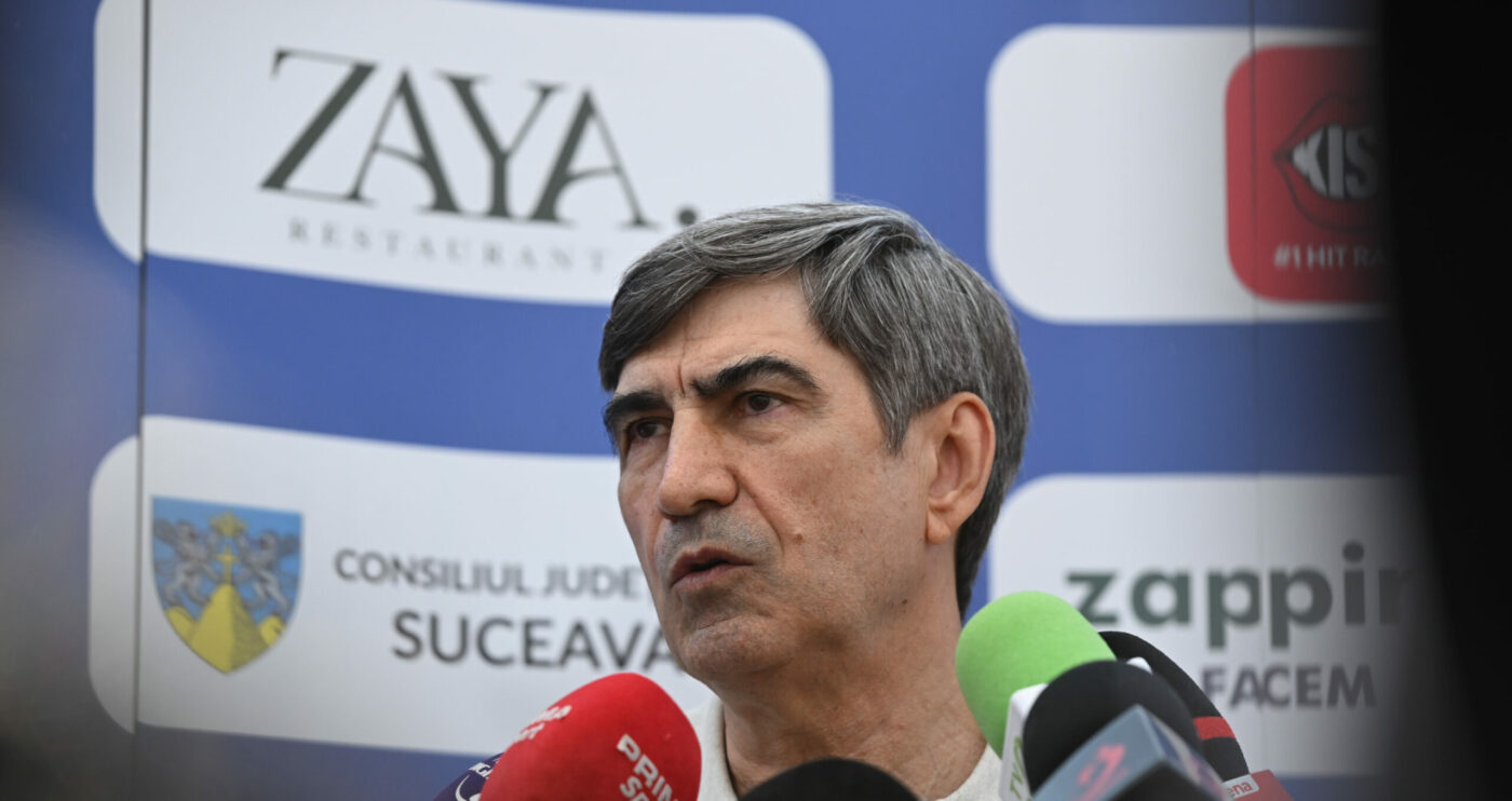 Victor-Piturca-reactie-de-o-fermitate-totala-despre-demiterea-imediata-a-lui-Mircea-Lucescu-„Asta-nu-mi-se-pare-normal-pe-romaneste-scaled-e1758789442429-1400x742.jpg