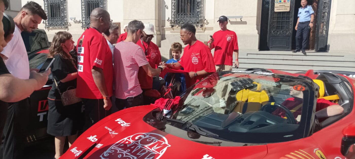 Patrice Evra, asaltat la Craiova de fanii lui Juventus şi Manchester United. De ce e prezent legendarul fotbalist în Bănie