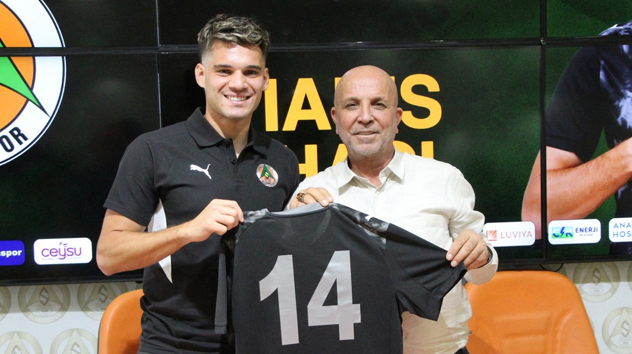 „E ca nepotul lui Maradona!”. S-a lămurit cu Ianis Hagi: „N-a împlinit așteptările numelui său”