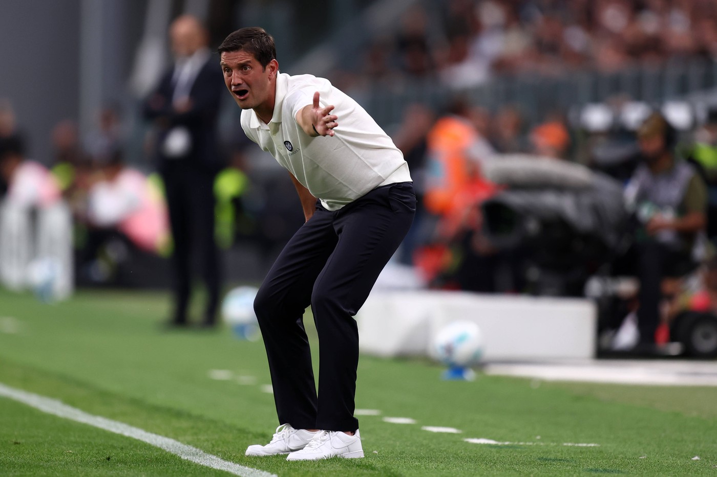 „Terminați cu astea!”. Întrebarea care l-a făcut pe Chivu să răbufnească
