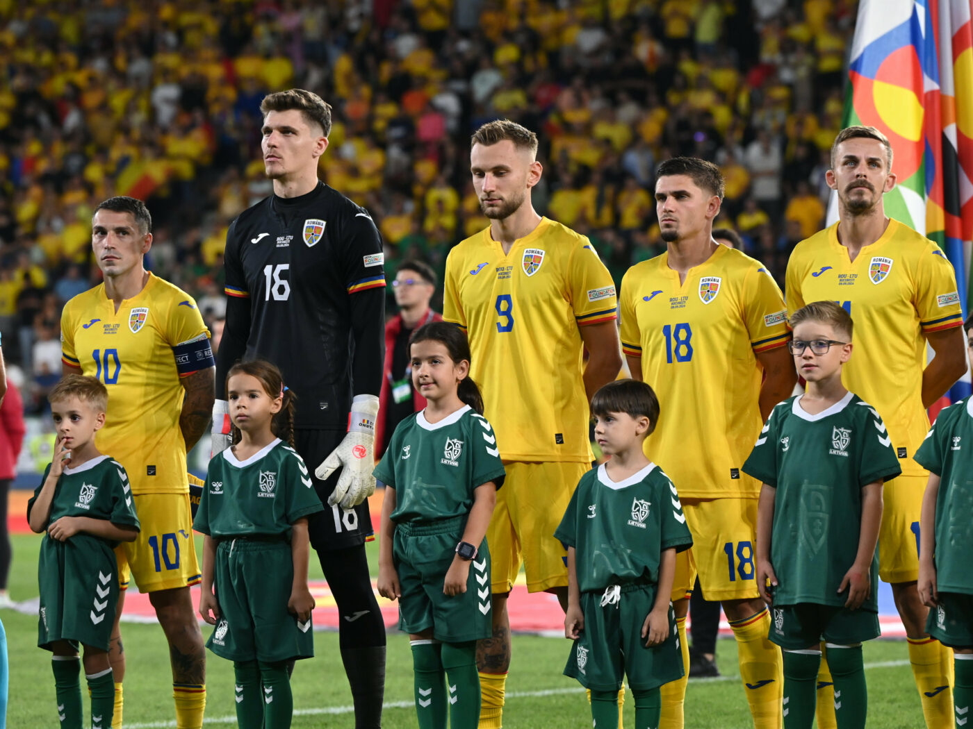Apariții surpriză la România – Austria. Ce fotbaliști au venit special din Italia și Turcia pentru naționala lui Mircea Lucescu