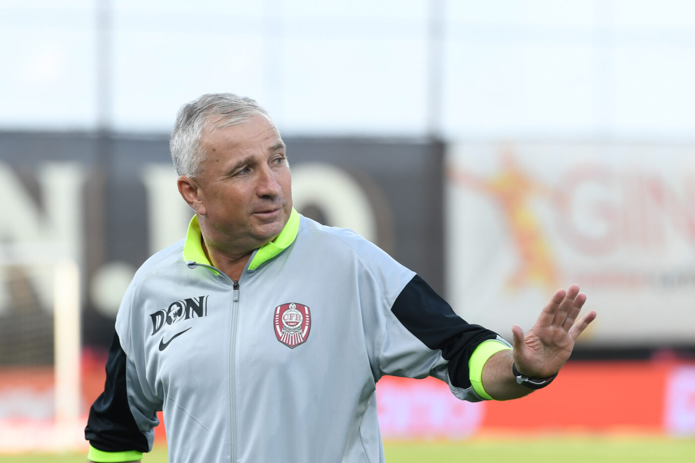 Ce se întâmplă cu Dan Petrescu: „Nu-i place că se vorbește de problemele lui de sănătate”