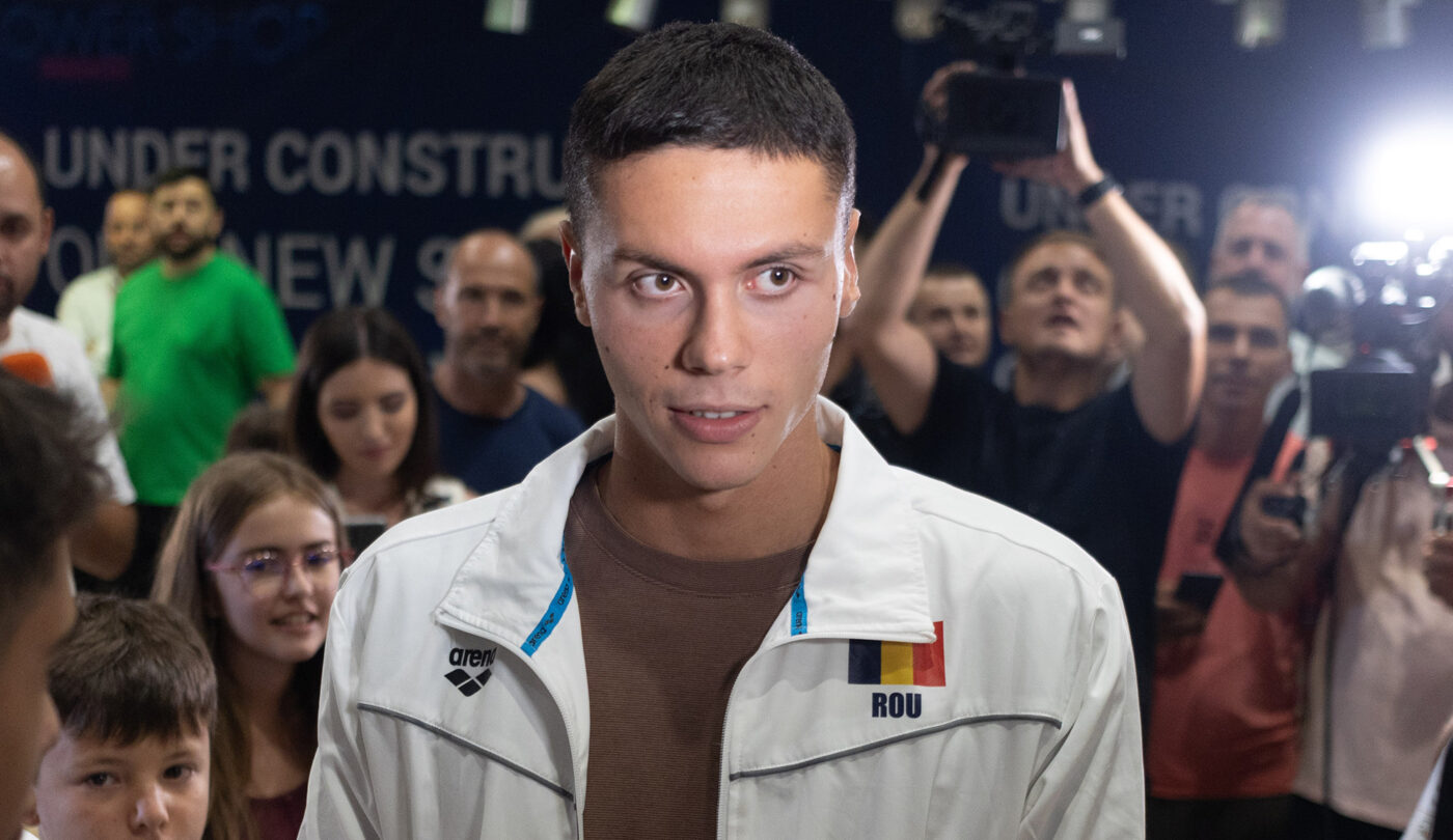 Ce sumă uriașă a fost plătită pentru o oră de antrenament cu David Popovici. Gestul impresionant al campionului