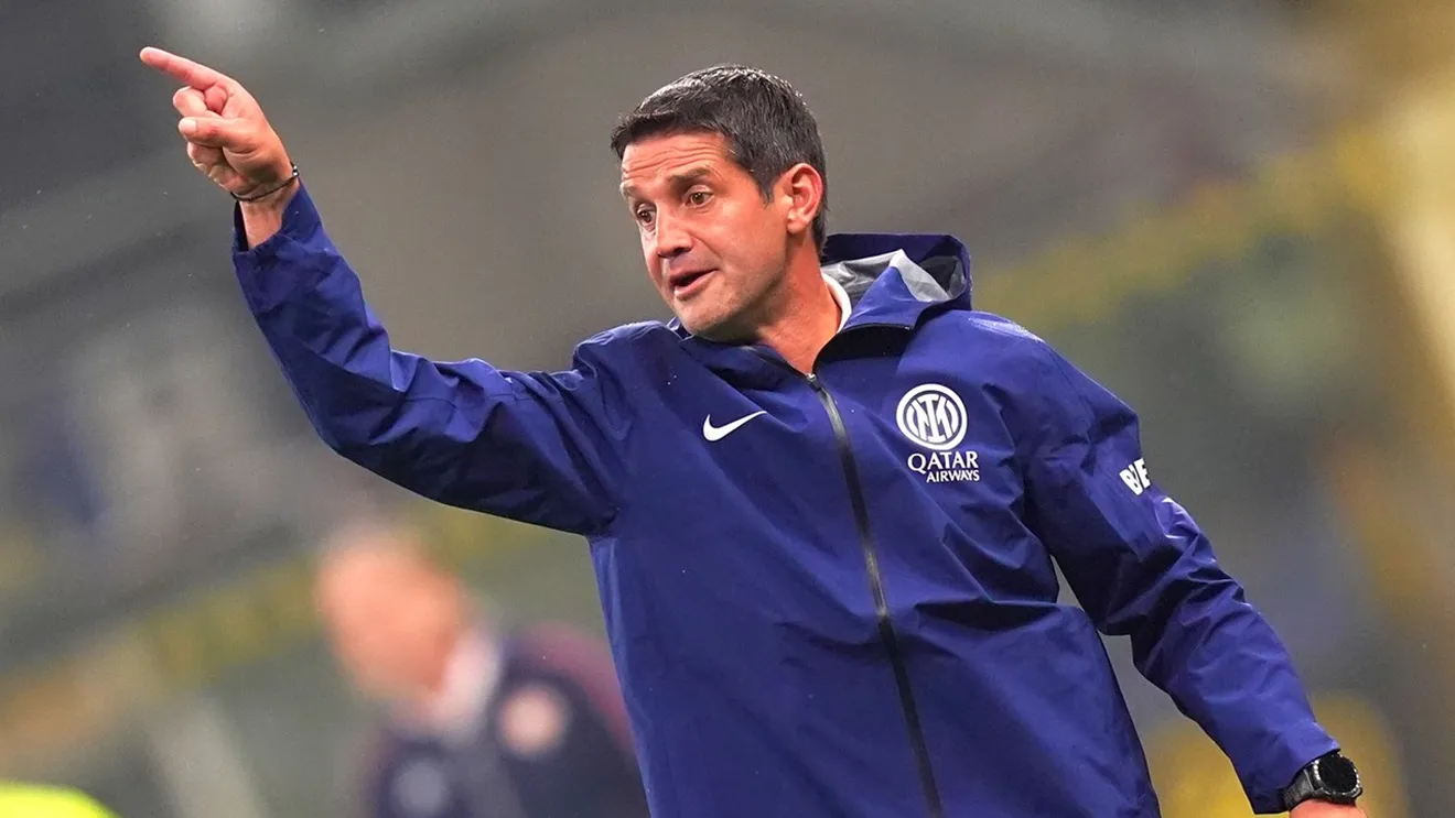 Chivu-forteaza-transferul-lui-Radu-Dragusin-la-Inter.-E-pe-lista-alaturi-de-doi-fotbalisti-importanti-din-Premier-League.webp