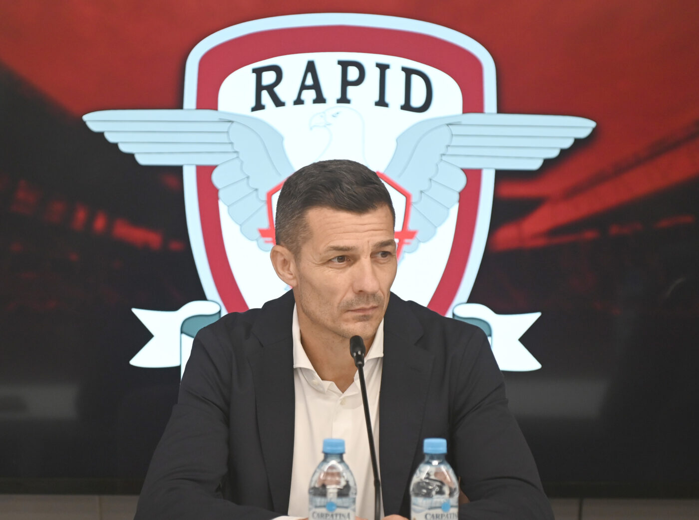 Culisele discursurilor ținute în vestiar de Costel Gâlcă la final de meci! Cum i-a șocat pe fotbaliști antrenorul liderului la zi din Superliga. EXCLUSIV
