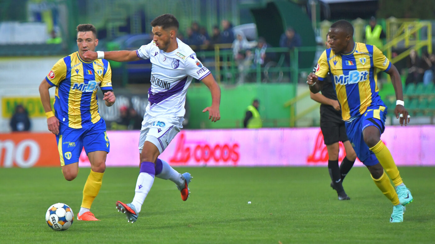 FC Argeș – Petrolul Ploiești 0-1, în etapa 12 din Superliga. Echipa lui Eugen Neagoe se apropie la un punct de campioana FCSB, aflată pe locul 11