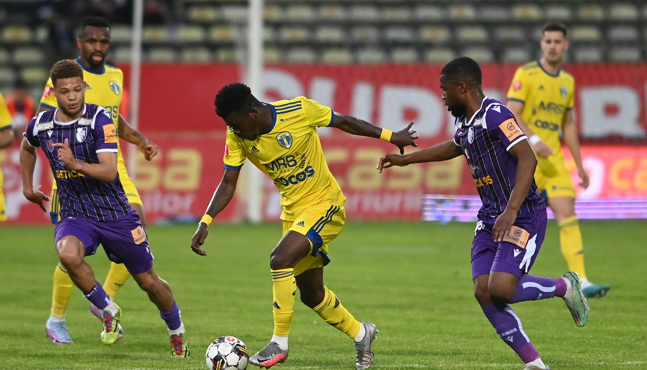 FC Argeș – Petrolul Ploiești, Live Text Online, de la ora 17:30. Echipe de start. Piteștenii pot ajunge pe primul loc în clasament